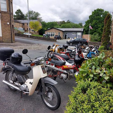 Trawden Arms Community Owned Pub Hotel Winewall Eksteriør billede