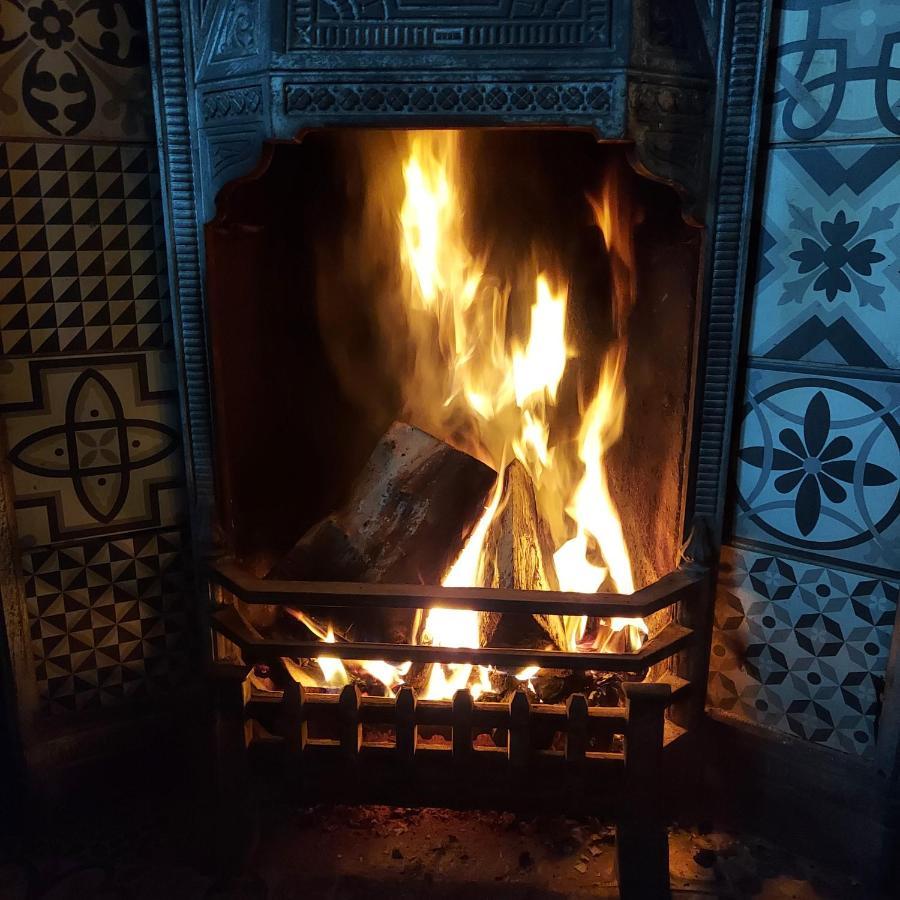Trawden Arms Community Owned Pub Hotel Winewall Eksteriør billede