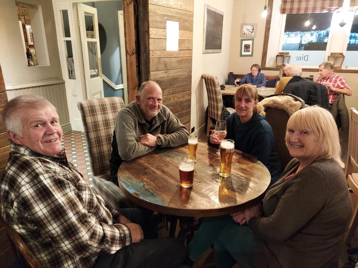 Trawden Arms Community Owned Pub Hotel Winewall Eksteriør billede