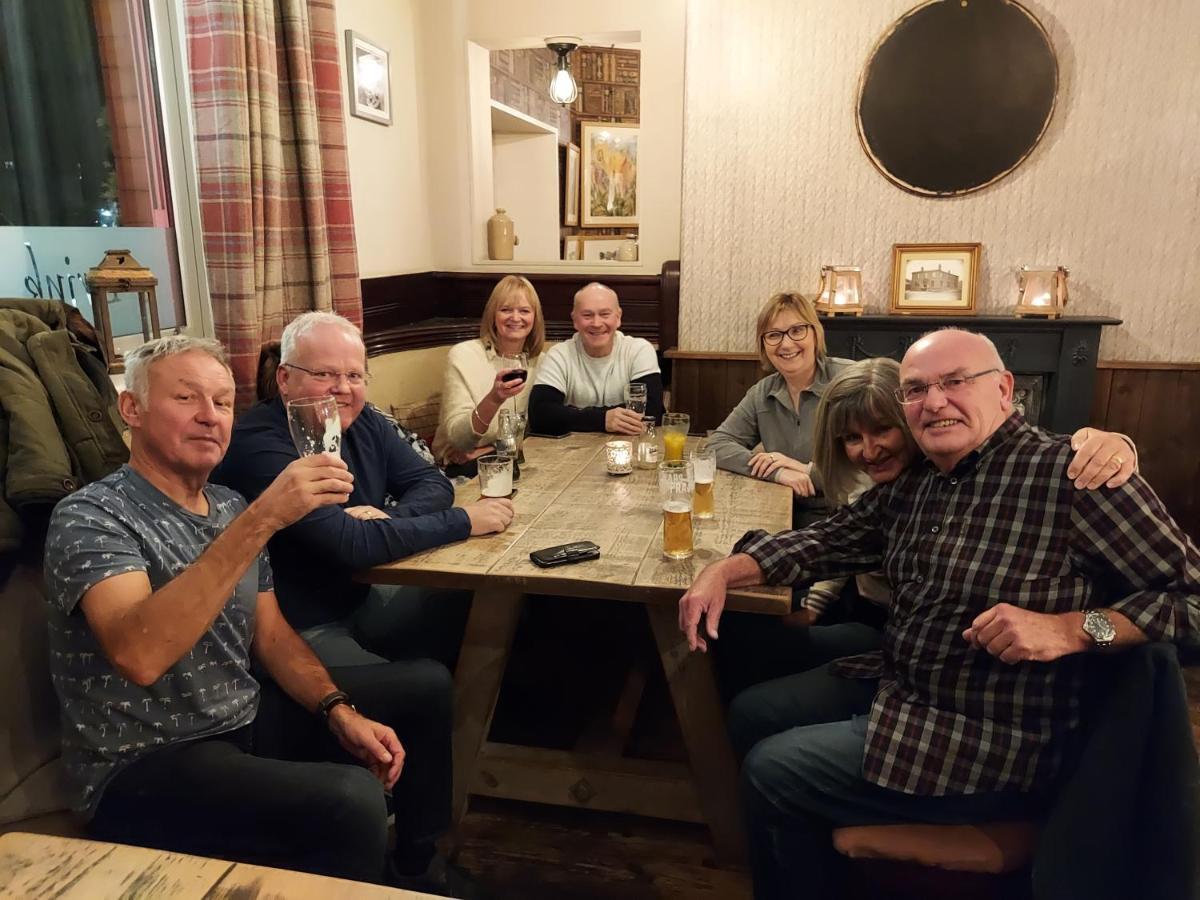 Trawden Arms Community Owned Pub Hotel Winewall Eksteriør billede