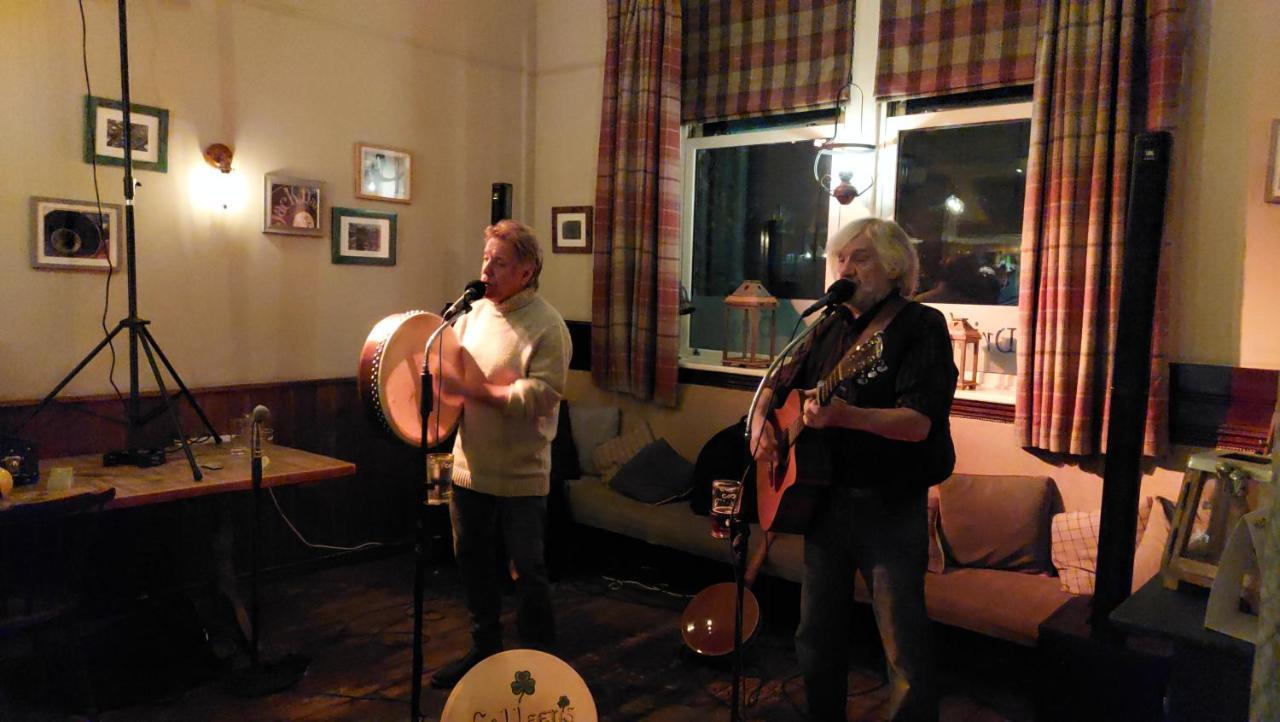 Trawden Arms Community Owned Pub Hotel Winewall Eksteriør billede